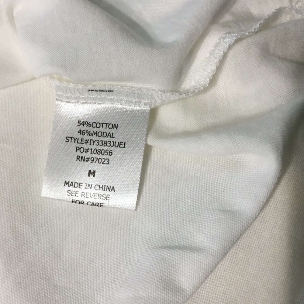 Carbon Copy Tee w/Heart NWOT - Picture 4 of 8